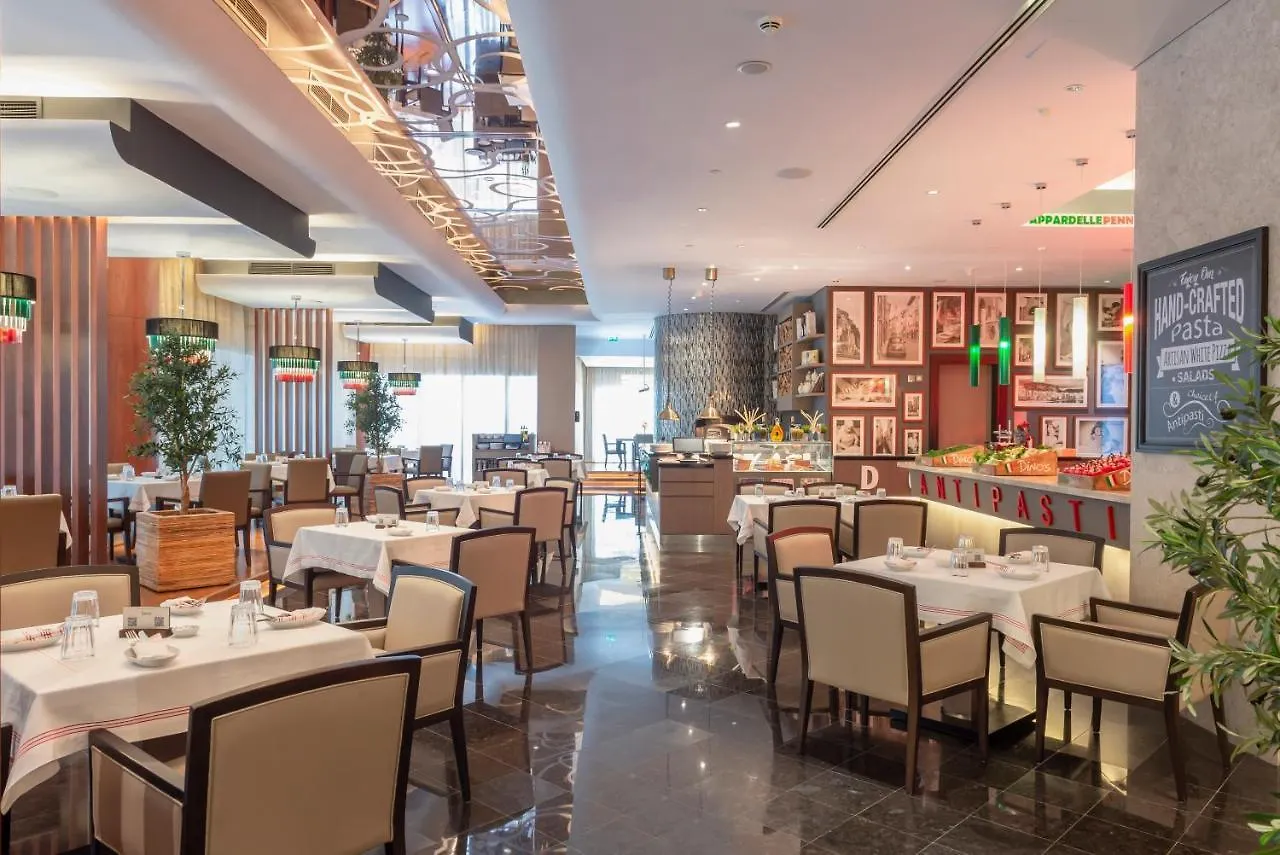 Hotel Pearl Rotana Capital Centre Abu Dhabi Emirati Arabi Uniti