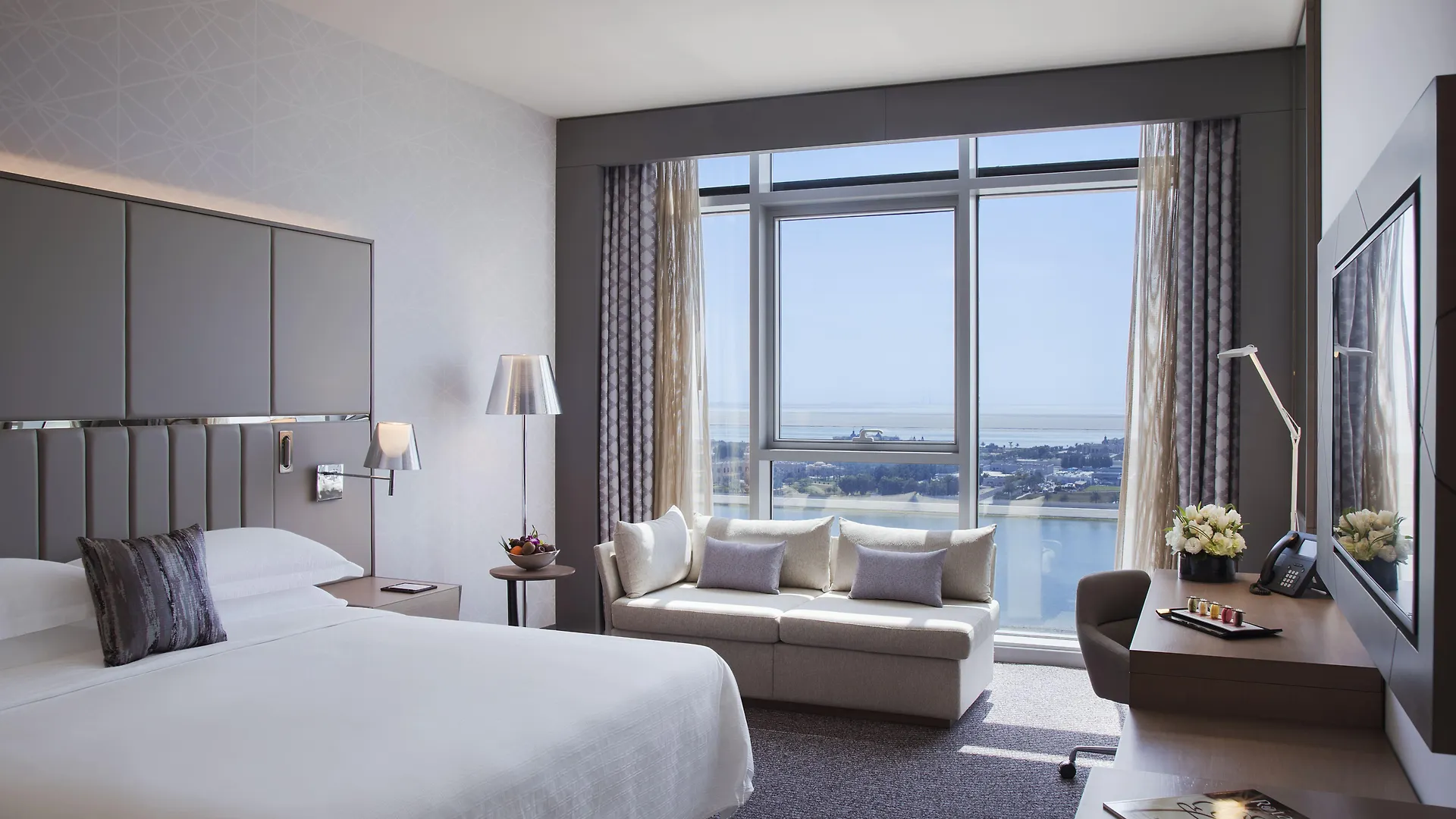 Hotel Pearl Rotana Capital Centre Abu Dhabi